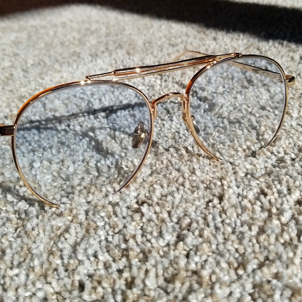 Blue light glasses